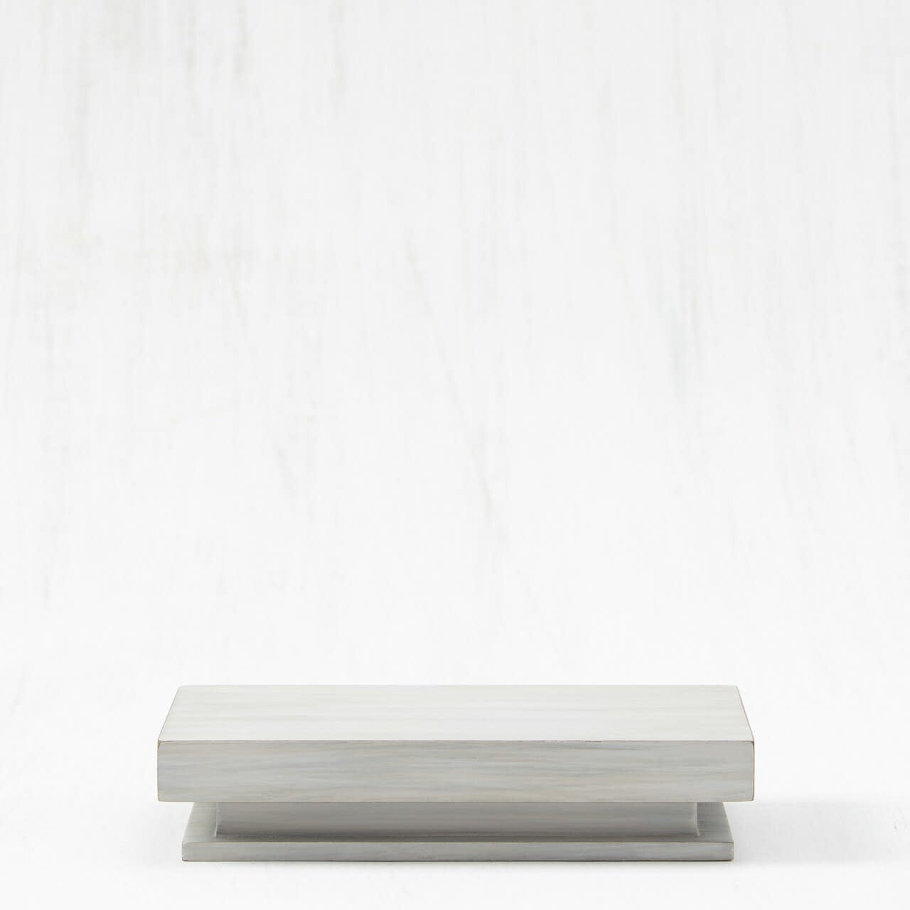 Set of 2 rectangle shelves for displaying figurines and keepsakes